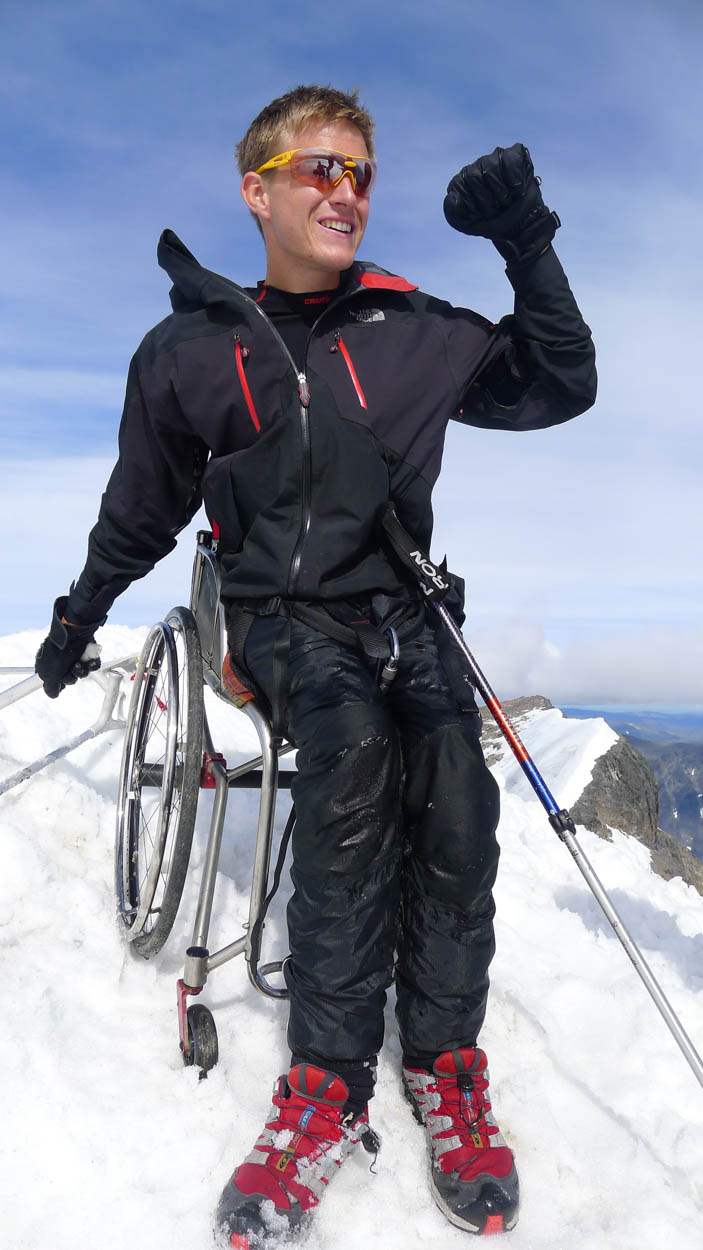 Aron Anderson på toppen av Kebnekaise 2013 aron anderson på toppen av kebnekaise sprider motivation